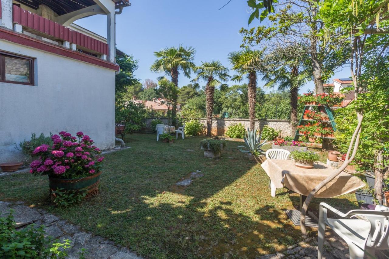 Anamarija Apartments Near The Beach And The Fantastic Adria Sea With Over 10 Small Islands Close By Funtana Bagian luar foto